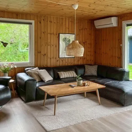 Semesterbostad Amazing In With Wifi Ansager